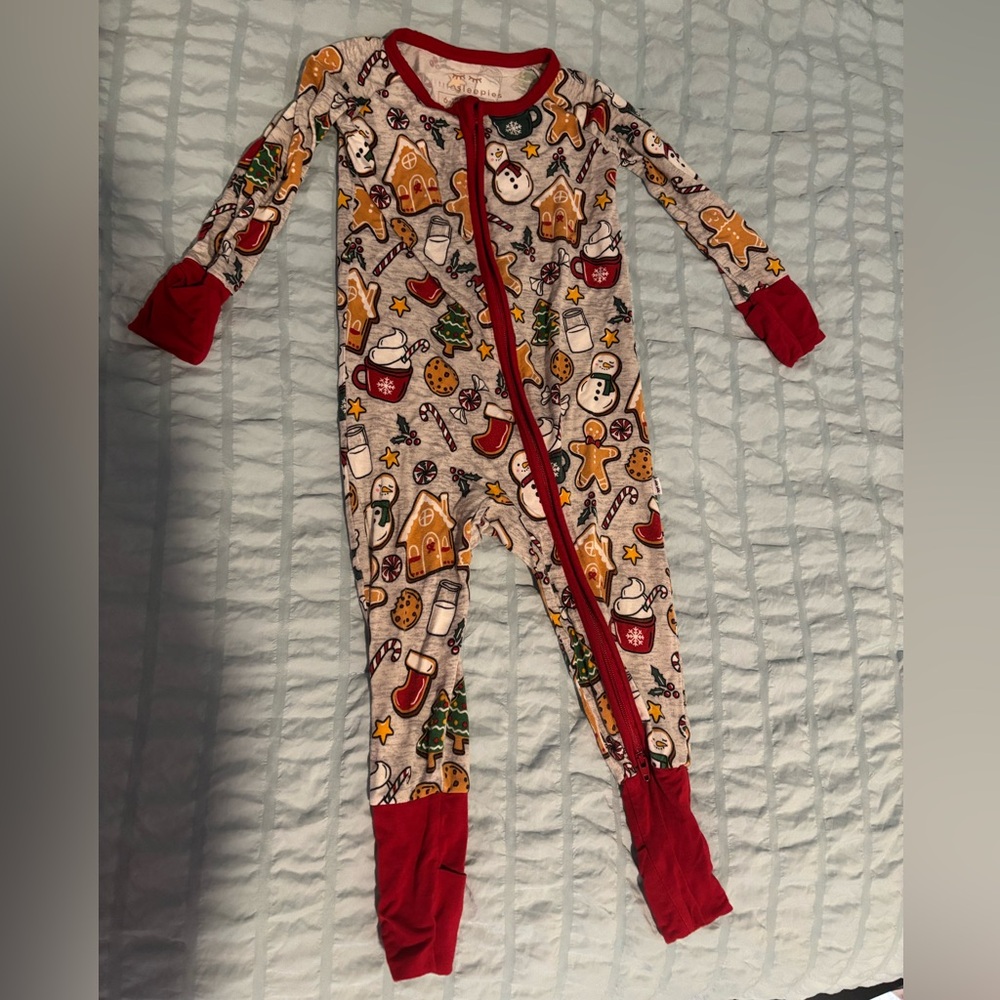 Little Sleepies Holiday Treats 6-12M - Good used condition
